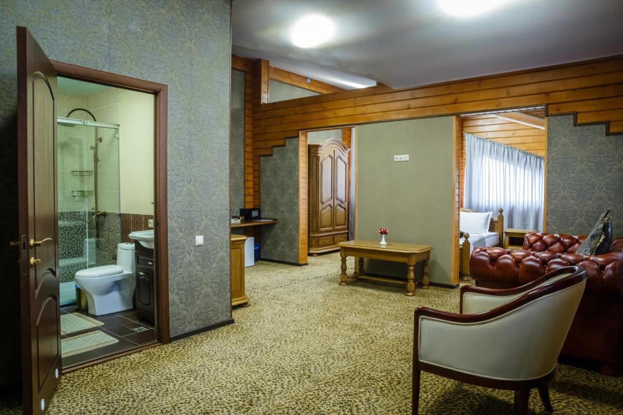 Guest House Chalet Taraz Eksteriør bilde