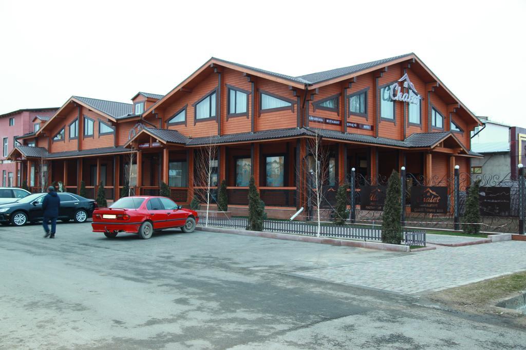 Guest House Chalet Taraz Eksteriør bilde